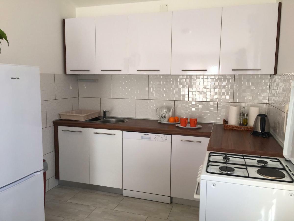 Apartment Marica Posedarje Bagian luar foto