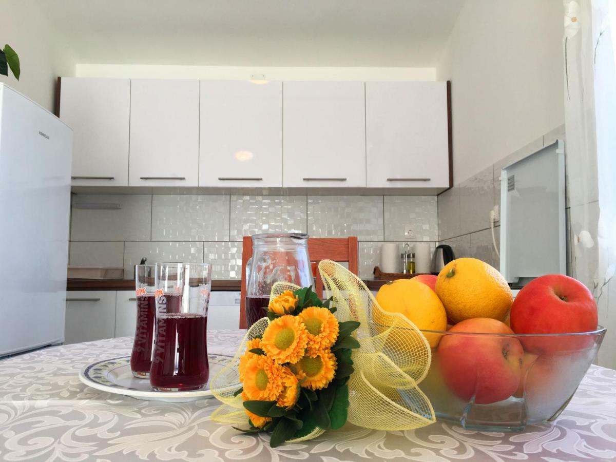 Apartment Marica Posedarje Bagian luar foto