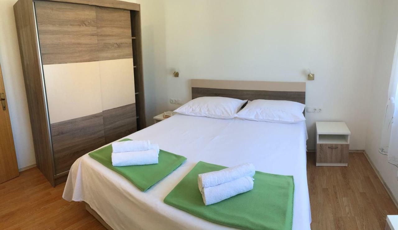 Apartment Marica Posedarje Bagian luar foto