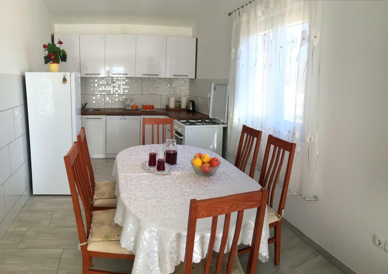 Apartment Marica Posedarje Bagian luar foto