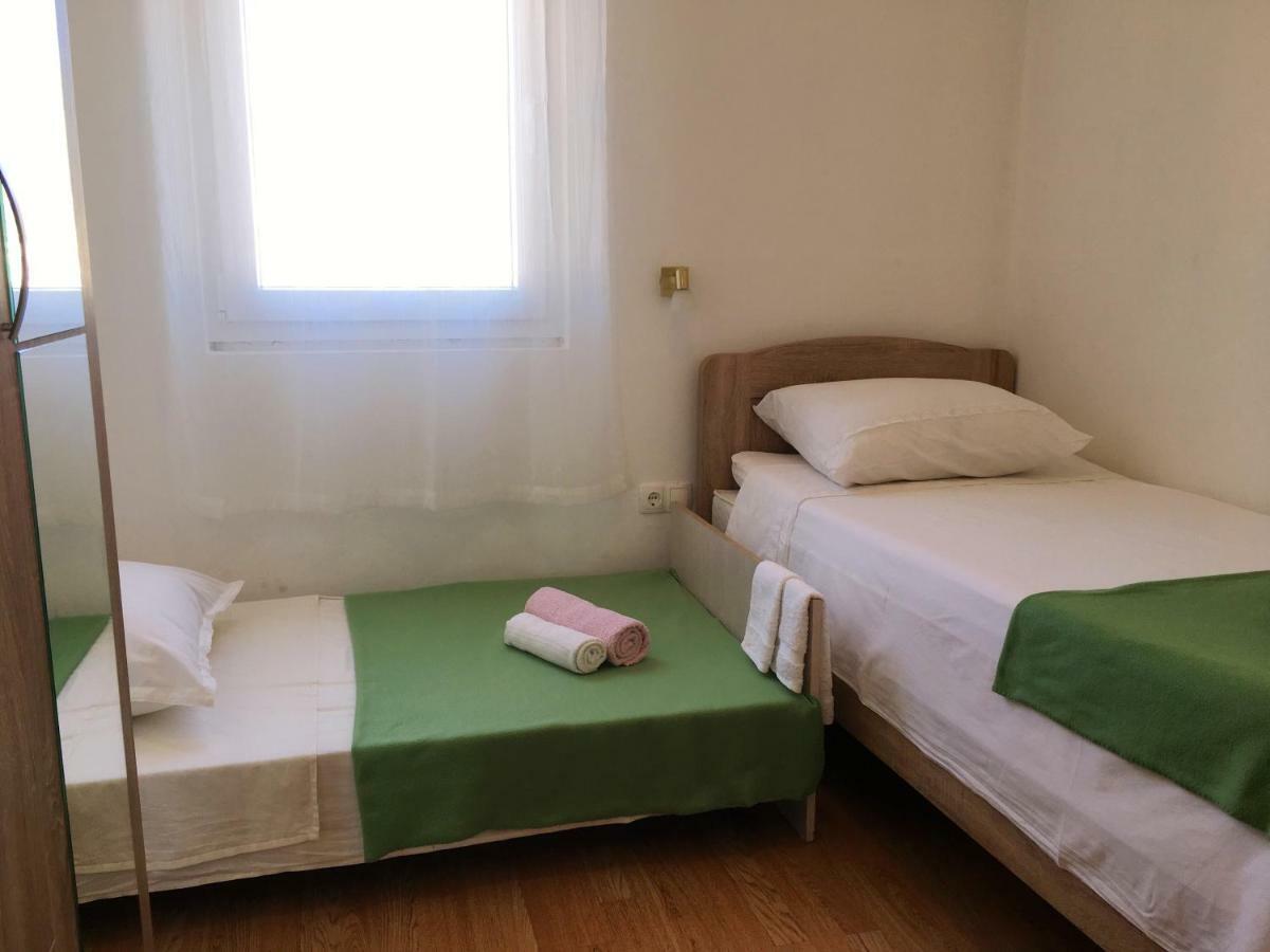 Apartment Marica Posedarje Bagian luar foto