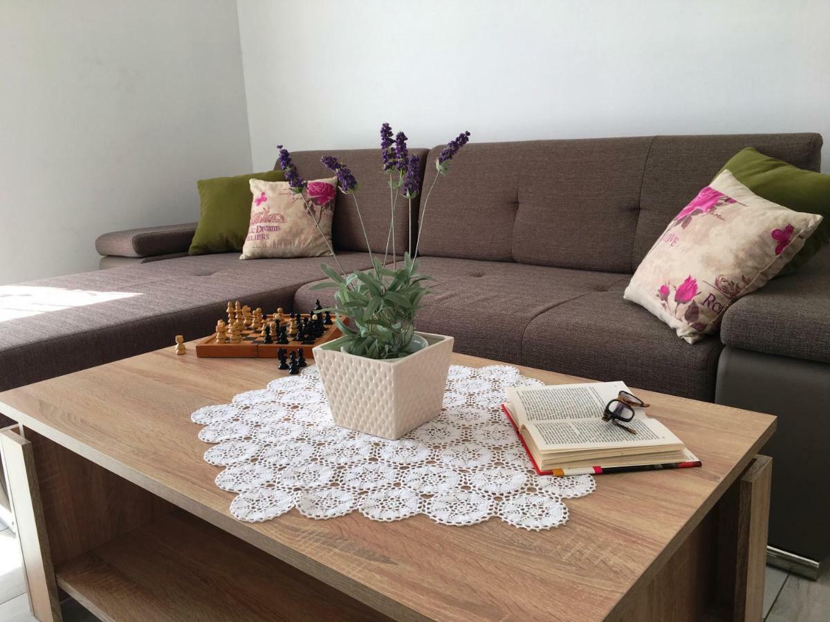 Apartment Marica Posedarje Bagian luar foto